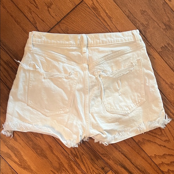 Abercrombie White Distressed Denim Jean Shorts High Rise Curve Love Frayed 28/6 - Picture 3 of 3